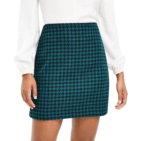 LOFT Dresses & Skirts - NWT LOFT Green & Black Houndstooth Plaid Mini Skirt Size 2